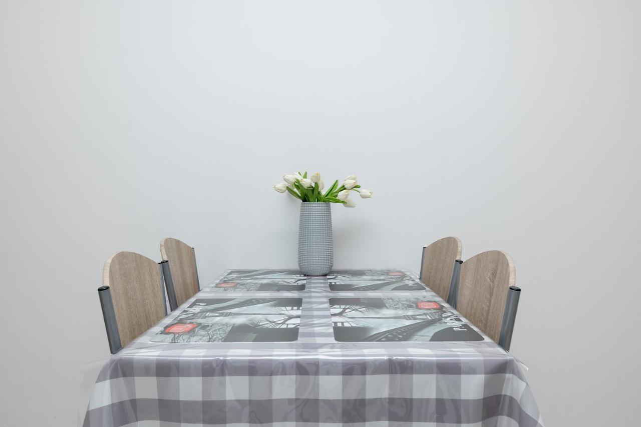 Apartamenty Paryska By Renters Kolobrzeg Bagian luar foto